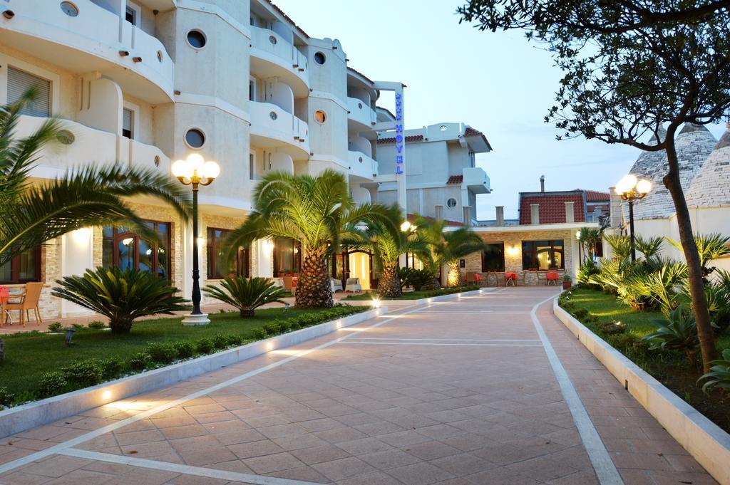Hotel Residence Il Gabbiano Ciro Marina Exterior photo